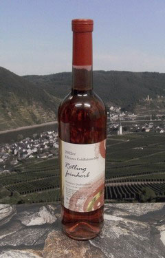 Rotling - Un vin des raisins blancs et rouges avec couleur rouge du vin par l'intensité de couleur rouge des raisins Dornfelder
